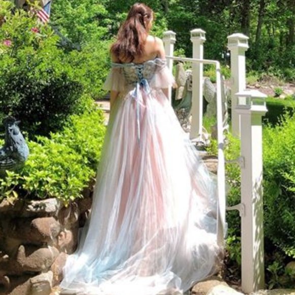 Dresses & Skirts - Stunning Off the Shoulder Wedding/Prom Dress- sz.8